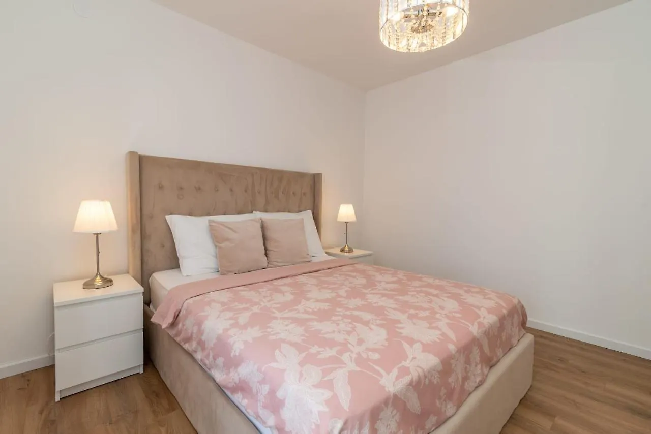 Oleandar Apartment Trogir Croatia