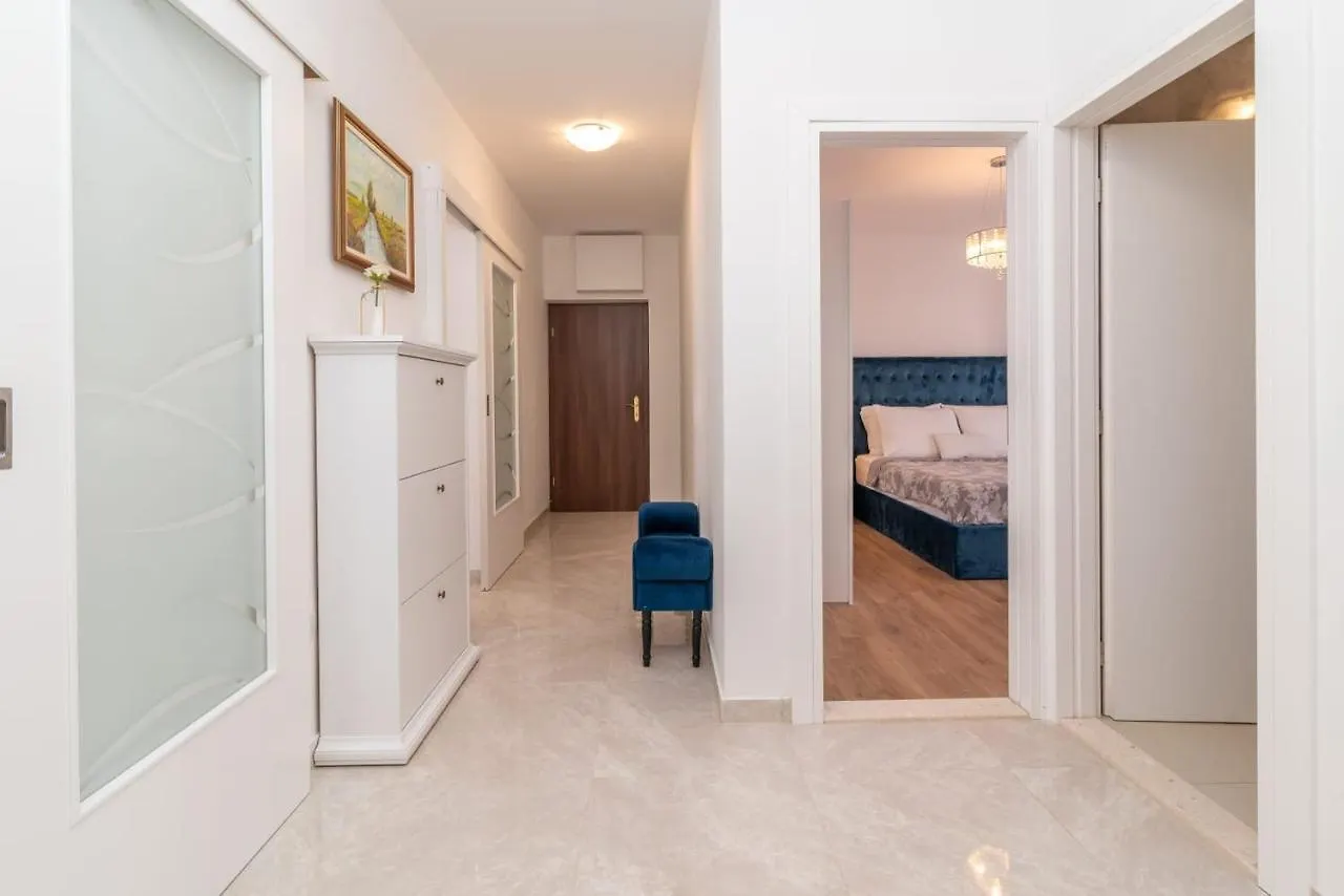Oleandar Apartment Trogir